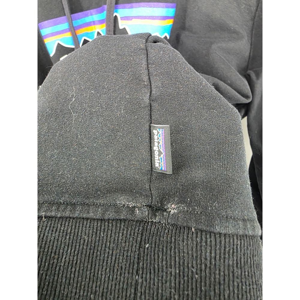 Patagonia P-6 Logo Uprisal Hoody Mens XL Black Recycled Fleece Sweatshirt - Picture 2 of 5